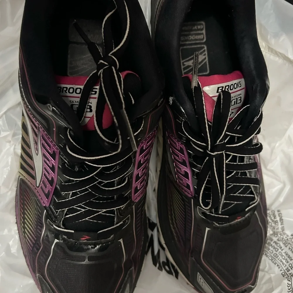 Size 9 - Brooks Glycerin 13 Black/Multicolor/Pink